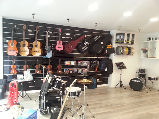 Piccolo Music Store