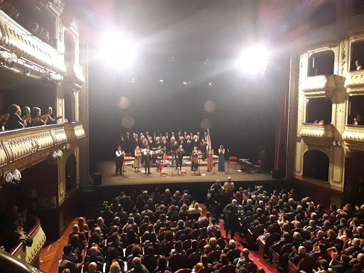 Teatro Rosalía de Castro